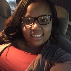 Meet your Posher, Leslie